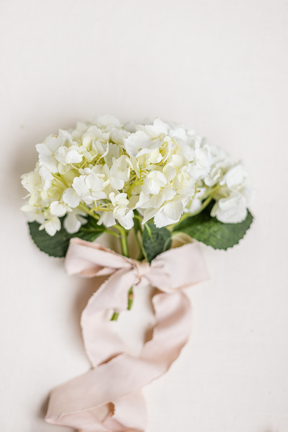 White wedding bouquet ideas - Orlando Weddings